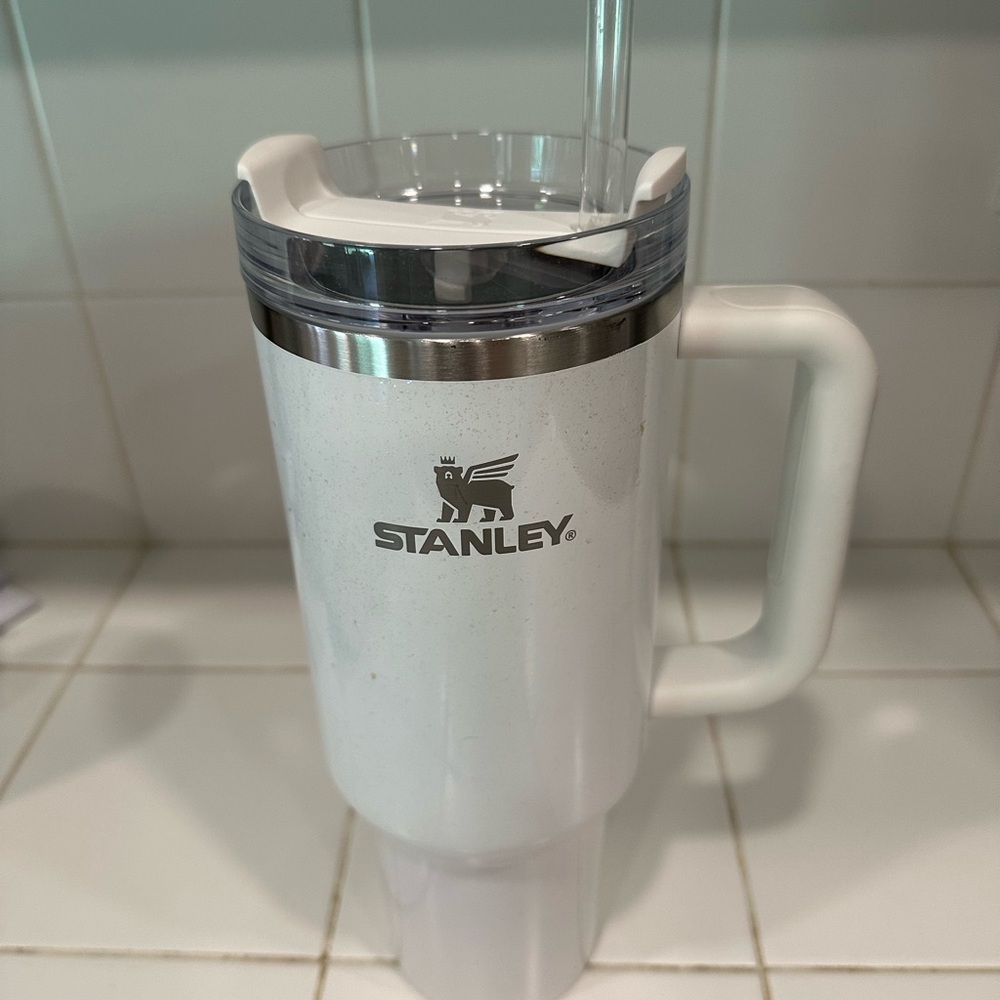 Stanley Classic White Travel Mug with Handle
